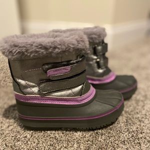 London Fog Snow Boot for Little Girls / Size 12